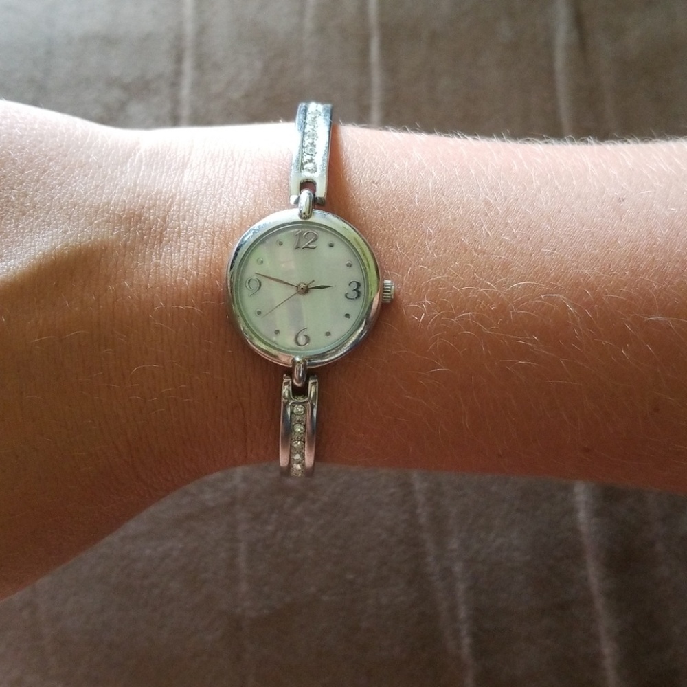 Watch - Picture 3 of 3